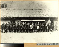 藏品(太麻里公學校校舍及學生)的圖片